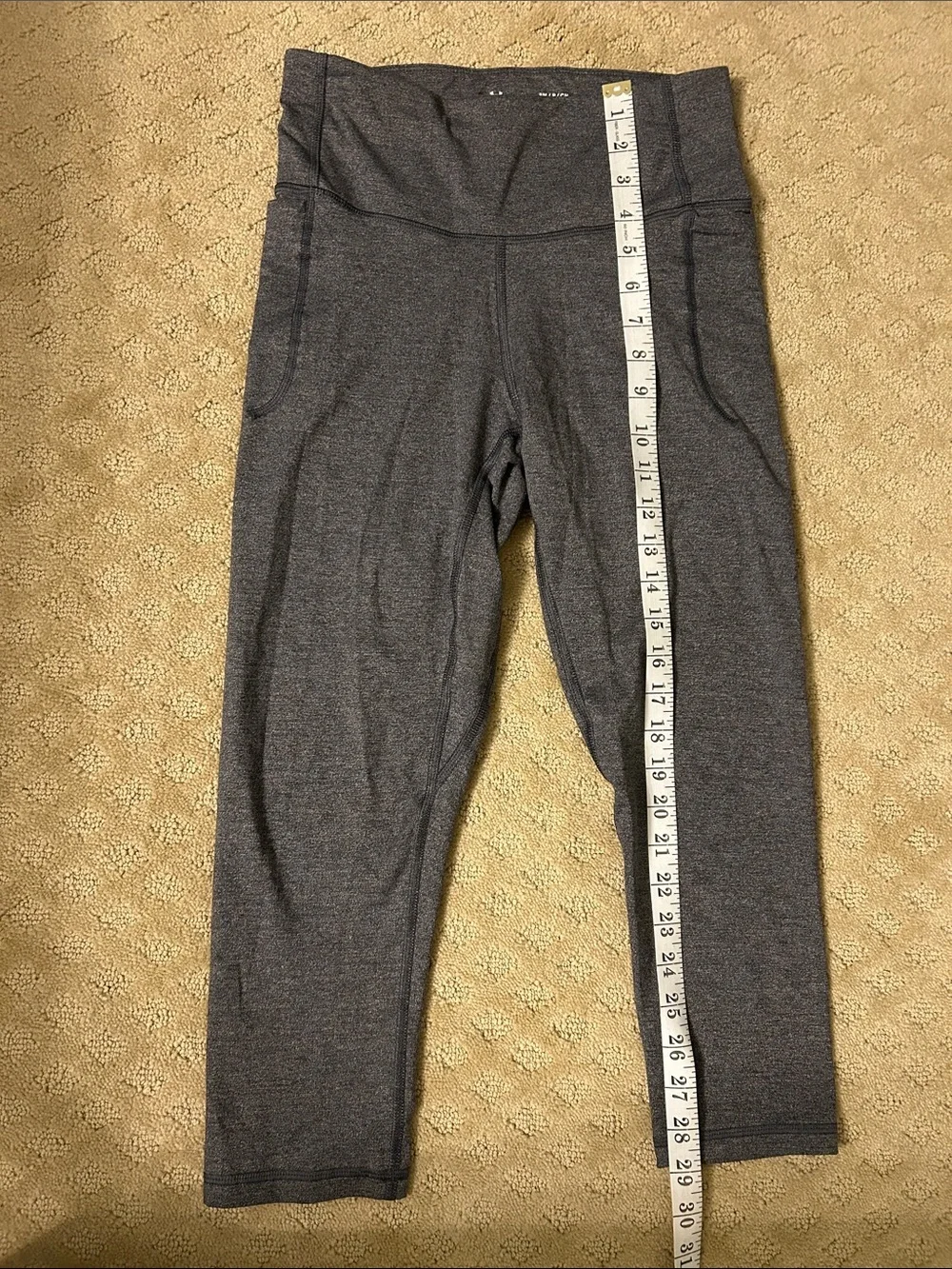 Under Armour Dark Heather Gray Leggings, Small